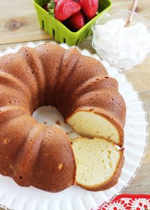 Old Fashioned Pound Cake