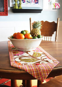 Quick-and-Easy DIY Table Runner :: PositivelySplendid.com