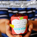 Apple Teacher Gift with Free Printable Gift Tag at PositivelySplendid.com