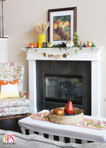 Fall Mantel at PositivelySplendid.com