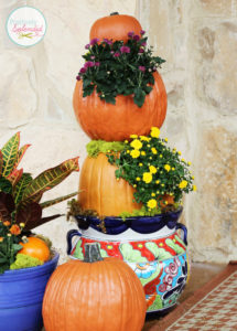 Stacked Pumpkin Planter at Positively Splendid - Such a unique idea for fall!
