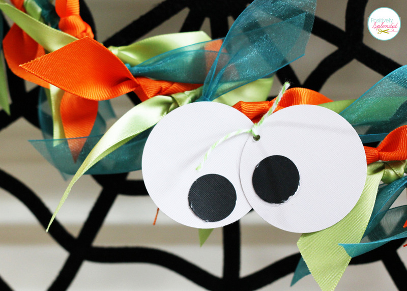 Halloween Mantel at Positively Splendid with Googly Eye Wreath and Garland. This is so adorable!