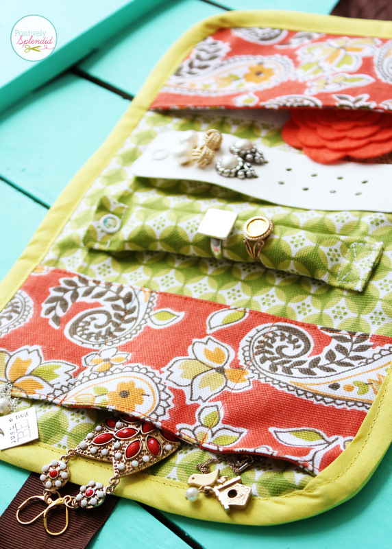 Travel Jewelry Case Sewing Pattern and Tutorial Positively Splendid Crafts Sewing Recipes and Home Decor