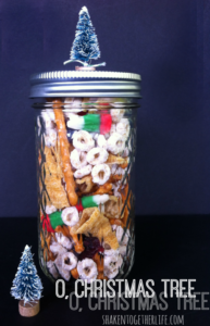 This yummy Christmas snack mix is the perfect combination of salty & sweet! I can't wait to make a batch! #SwellNoel