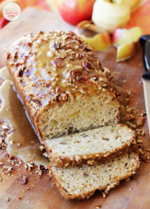 This Apple-Praline Bread at Positively Splendid looks absolutely divine! What a perfect recipe for holiday gift-giving!