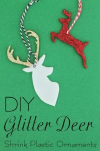 What a terrific idea! Make Christmas ornaments with shrink plastic and glitter! #swellnoel