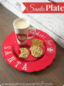 Make a special plate just for Santa's cookies this year! So easy and cute!