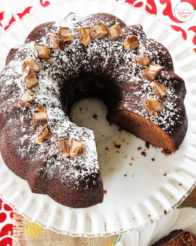 Lemon Sour Cream Mini Bundt Cakes - Positively Splendid {Crafts, Sewing,  Recipes and Home Decor}