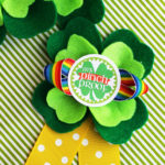 Pinch-proof St. Patrick's Day badges with free printables