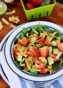 Asian strawberry spinach salad. So fresh and delicious!