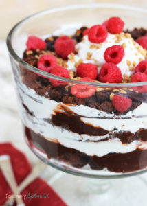 Decadent brownie trifle: brownies, pudding, whipped cream and toffee all in one fabulous dessert!