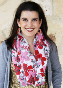 Infinity scarf tutorial at Positively Splendid. These can be whipped up in a matter of minutes!