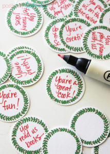 Write special thoughts about Mom on these free printable gift tags and affix to chocolates for a thoughtful Mothers' Day gift. Love this!