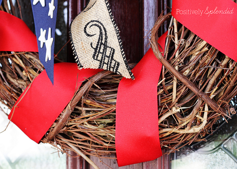 This patriotic wreath is so pretty, and SO easy to make!