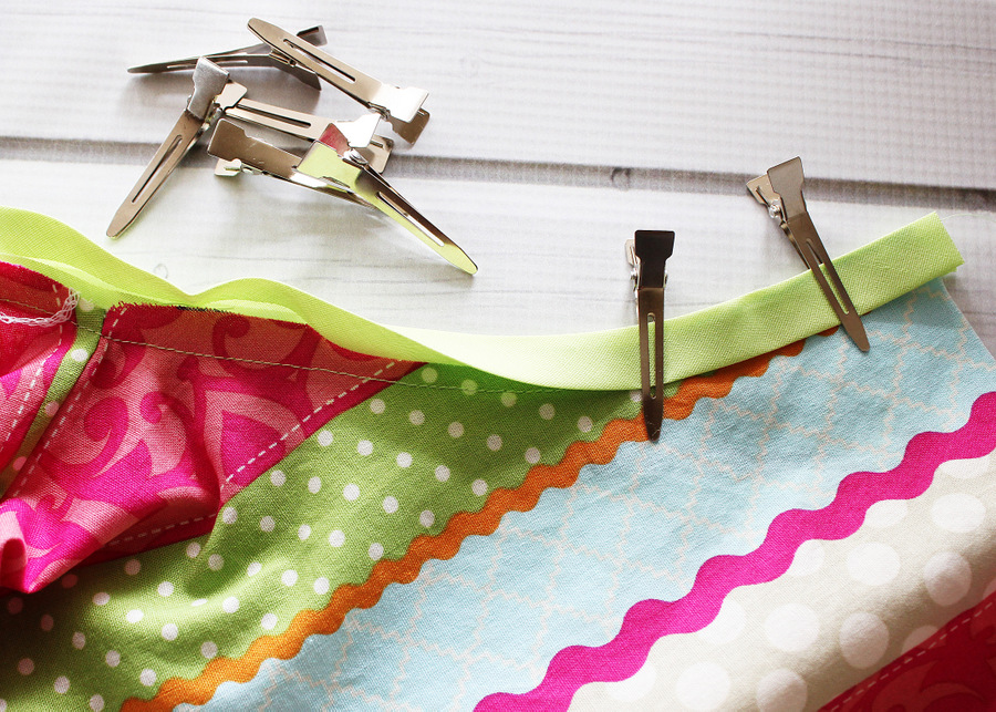 Foolproof tips for how to sew bias tape like a pro, even if you are a beginner!
