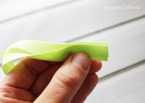 Foolproof tips for how to sew bias tape like a pro, even if you are a beginner!