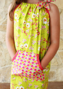 How to sew a kangaroo pocket. These are so fun for adding a decorative touch to tops, dresses and more!