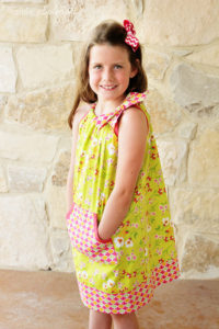How to sew a kangaroo pocket. These are so fun for adding a decorative touch to tops, dresses and more!