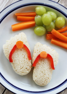 Mini flip flop sandwiches. These are seriously adorable!