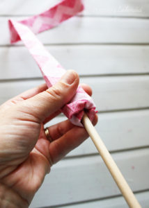 This tool allows you to turn even the longest tubes of fabric right-side out in literally seconds. Wow!!