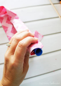 This tool allows you to turn even the longest tubes of fabric right-side out in literally seconds. Wow!!