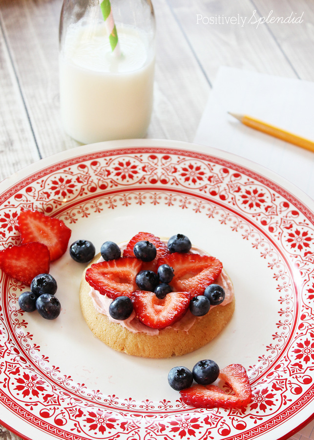 Individual fruit pizzas made with store-bought sugar cookies. Easy and delicious! #givebakery