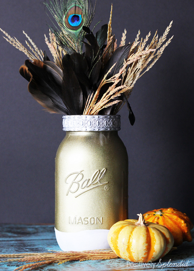 Stunning metallic vases made with mason jars. Perfect for weddings and centerpieces!