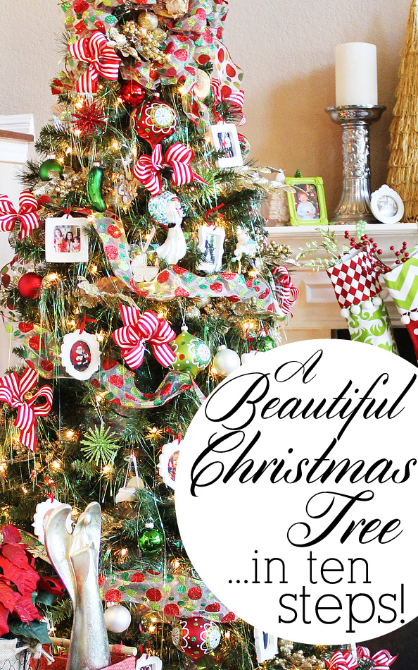 How to decorate a beautiful Christmas tree in 10 easy steps. #MichaelsMakers