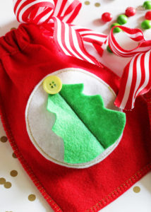 DIY reusable gift bags. So easy to make! #MichaelsMakers