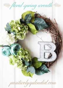 Floral Spring Wreath at Positively Splendid #MichaelsMakers