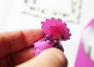 How to make rolled paper flowers #michaelsmakers