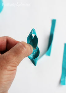 How to Make a Duct Tape Gift Bow #MakeAmazing