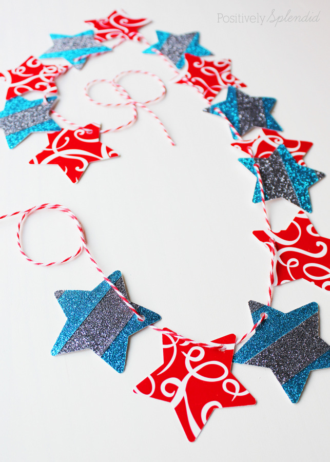 Glittered Star Garland  - Perfect for July 4th! #MakeAmazing