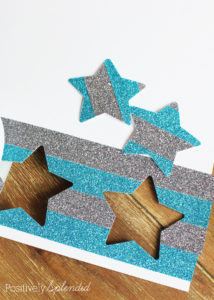 Glittered Star Garland - Perfect for July 4th! #MakeAmazing