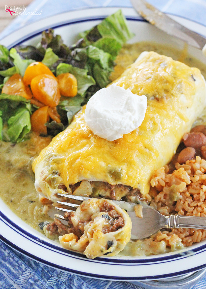Green Chile Smothered Burrito Recipe. This beef and potato filling is absolutely delicious!