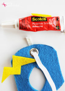 No-Sew Superhero Masks with Free Templates #MakeAmazing