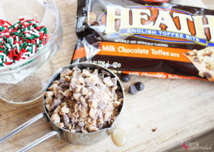 Dark Chocolate Toffee Bark Recipe--made with saltine crackers, believe it or not! #NewTraditions