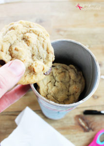 Mail cookies in an embellished chip canister. So smart! #MakeAmazing