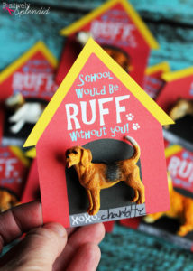Puppy Doghouse Valentine Cards with Free Printables at Positively Splendid. So adorable!!