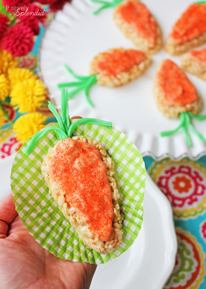 Adorable carrot Rice Krispies treats are perfect for Easter! Great for making with kids.