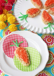 Adorable carrot Rice Krispies treats are perfect for Easter! Great for making with kids.