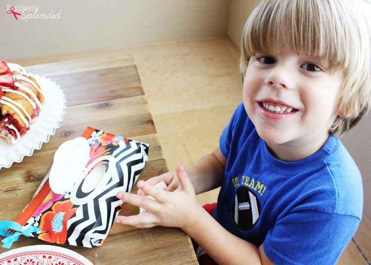 Huggies wipes are great for cleaning up sticky hands as kids help in the kitchen! #HugTheMess