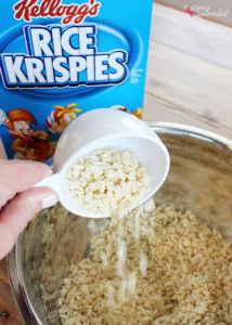 Sugar skull Rice Krispies treats for Day of the Dead. So colorful and clever! #RiceKrispies
