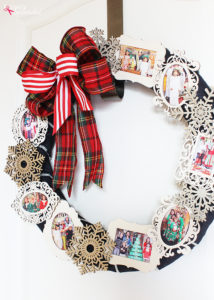 Christmas Memory Photo Wreath - Such a great way to use favorite holiday photos from throughout the years! #PlaidCreators