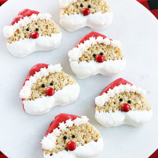 Santa Rice Krispies Treats - SO adorable and easy to make! #RiceKrispies