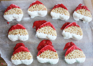 Santa Rice Krispies Treats - SO adorable and easy to make! #RiceKrispies
