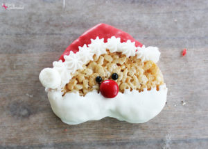 Santa Rice Krispies Treats - SO adorable and easy to make! #RiceKrispies
