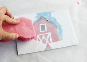 Create a custom photo transfer canvas with your child's artwork using Mod Podge Photo Transfer Medium! So smart! #PlaidCreators
