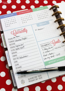 5 ways that using a planner can make your life better. So much great information! #michaelsmakers #spottedatmichaels