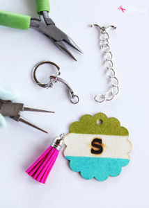 Quick and Easy Craft Idea: Monogrammed Wooden Keychains. Make great gifts! #PlaidCreators